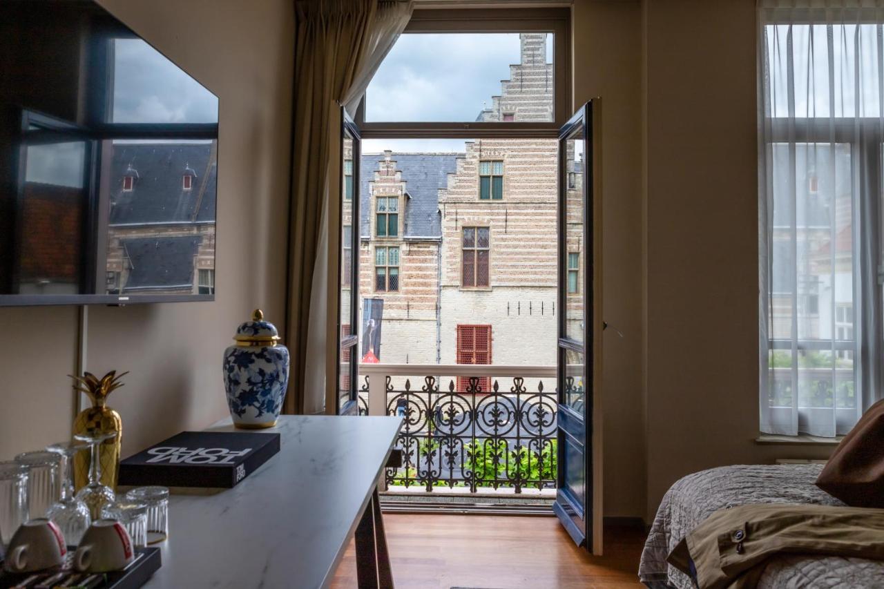 Boutique Hotel No5 ベルヘン・オプ・ゾーム エクステリア 写真
